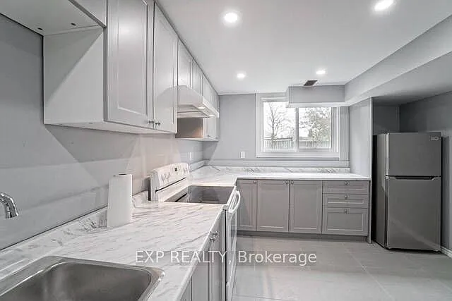 47 Reiner Cres #BASEMENT — Photo 13