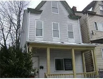 2818 Veteran St photo 1
