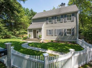 30 Comeau St, Wellesley, MA 02481