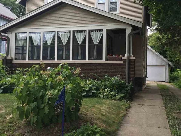 126 N Chicago Ave, Rockford, IL 61107