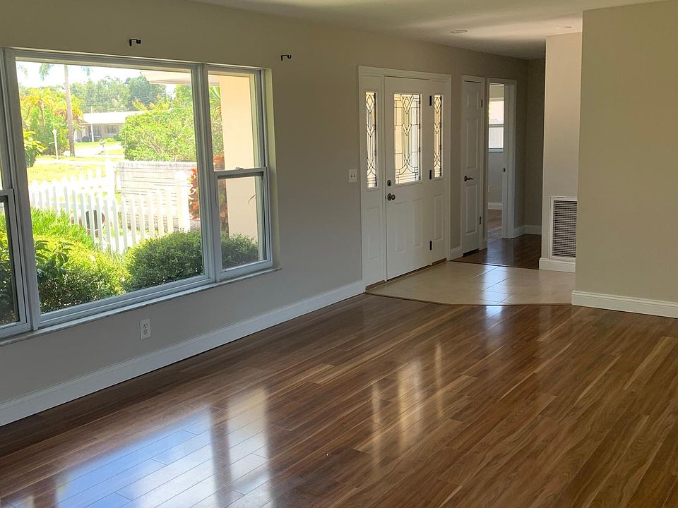 1st image of 14128 Hetrick Cir S