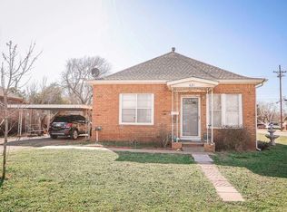 621 N Adams Ave, Elk City, OK 73644