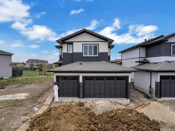 12623 44th St NW, Edmonton, AB T5A 1V4
