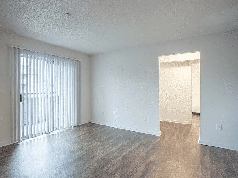 100 Marshview Dr #100 — Photo 5