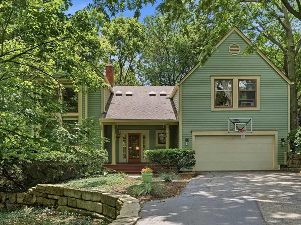 3301 Riverview Rd, Lawrence, KS 66049