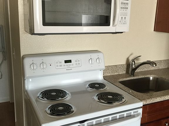Built in microwave & self cleaning oven