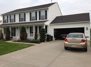 6814 Amanda Ln, Lockport, NY 14094