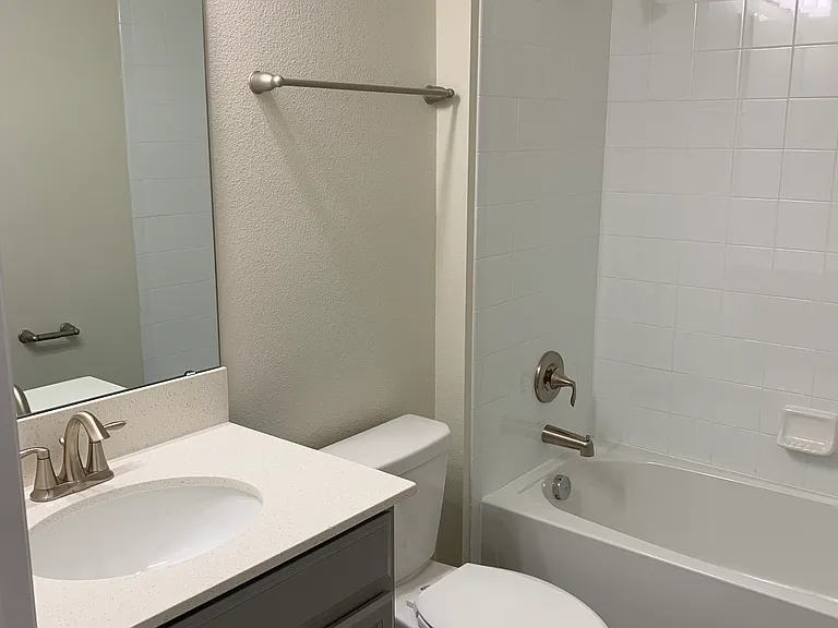 Bunker Dr — Photo 9