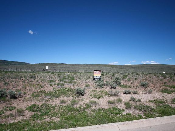 3rd image of 1600 Wildhorse Cir