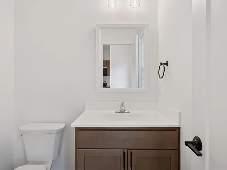 2062 Como Ave #2 — Photo 24