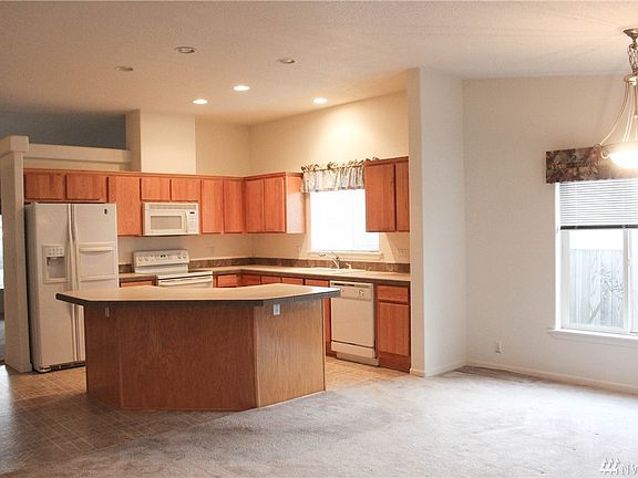 5th image of 17704 18th Avenue Ct E #23