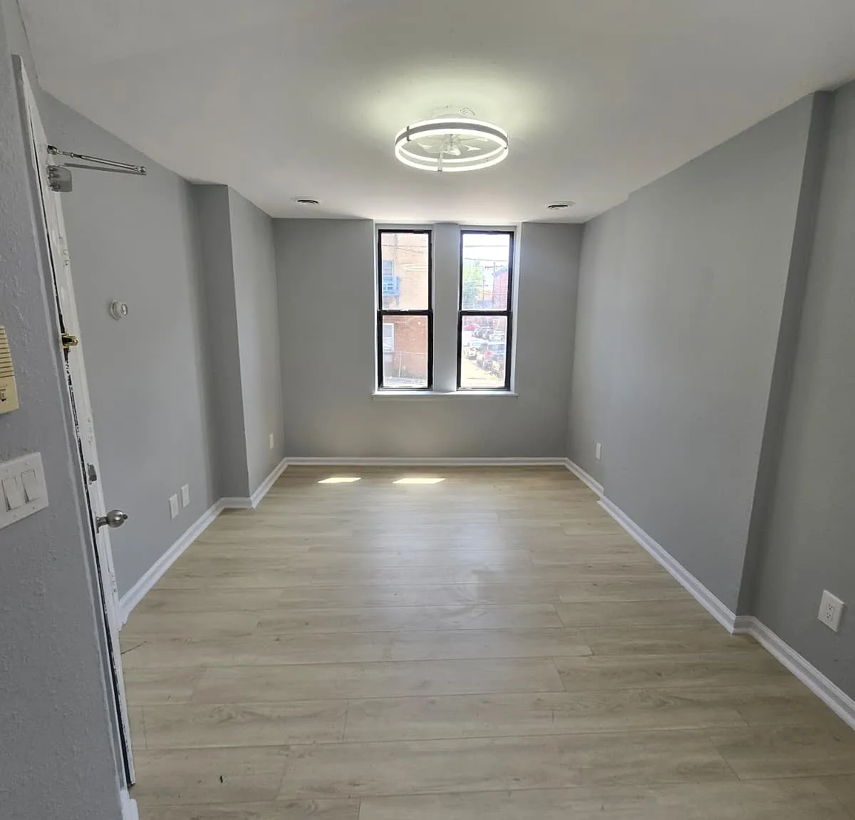 1 bed, $2,300 — Photo 2