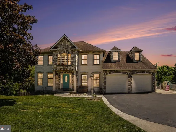 15 Bullrush Ldg, Elizabethtown, PA 17022