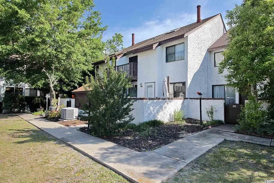 1 bed, 1100 sqft, $875 — Photo 2