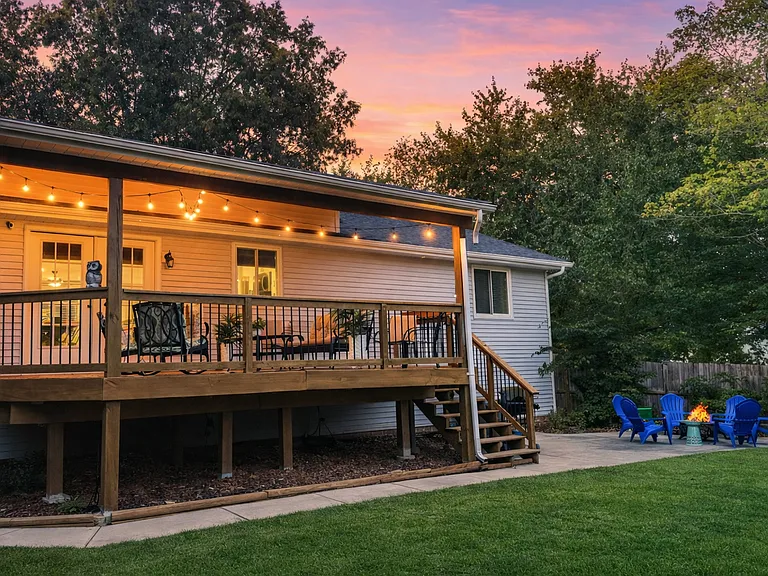 11501 Five Cedars Rd — Photo 36