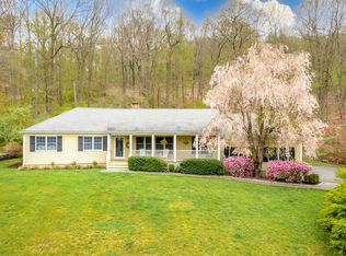 23 Topledge Rd, Redding, CT 06896