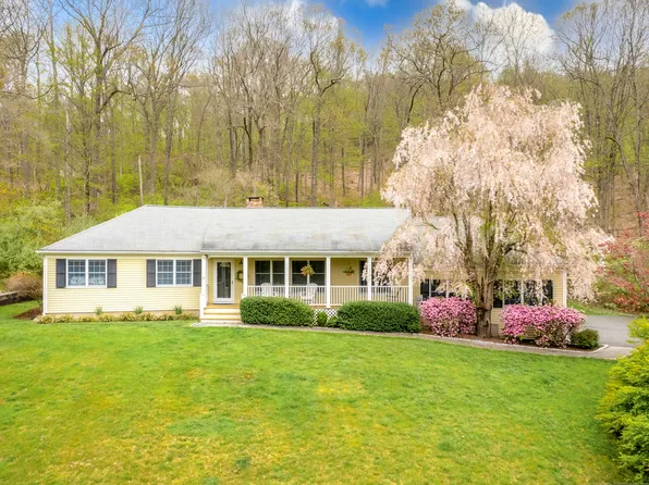 23 Topledge Road, Redding, CT 06896