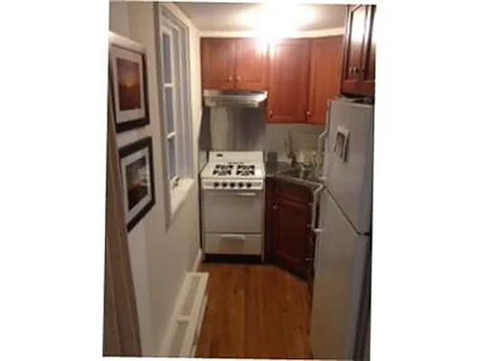 Rented by Douglas Elliman | media 18