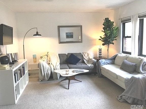 2nd image of 91 Tulip Ave APT Lb1