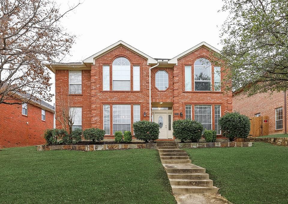 1st image of 2104 Larkspur Dr