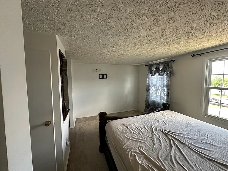 1422 Farmcrest Way #2 — Photo 6