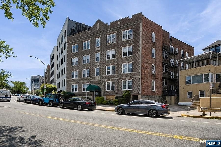 1st image of 6309 Boulevard E #34