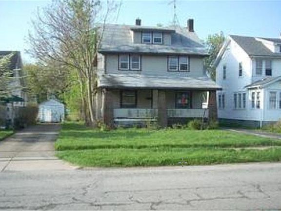 3rd image of 554 E Boston Ave