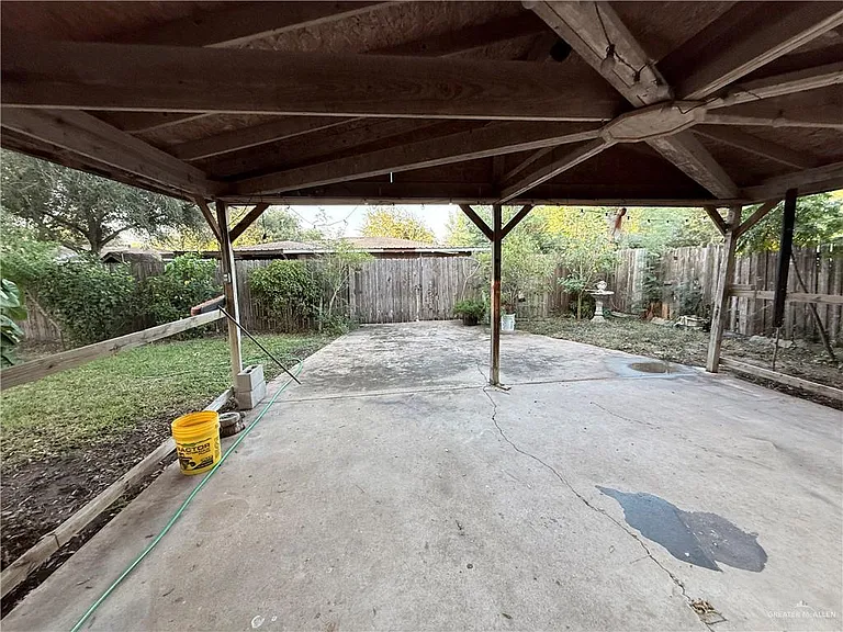 612 Tamarack Ave — Photo 10