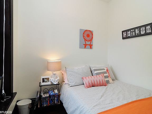5th image of 1937 N Hoyne Ave #2