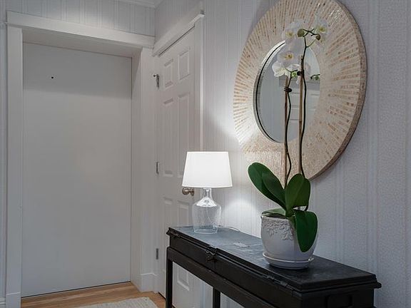 2nd image of 721 S Harbor Dr #2