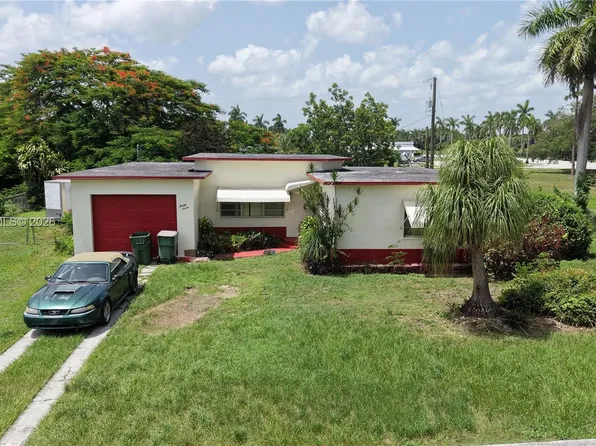 27 NW 18th St, Homestead, FL 33030