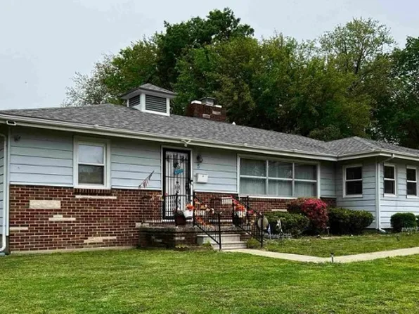 5 Evergreen Dr, Mount Vernon, IL 62864