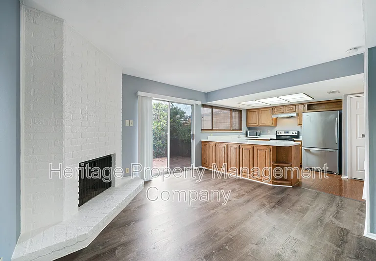 10958 Crown Park — Photo 12