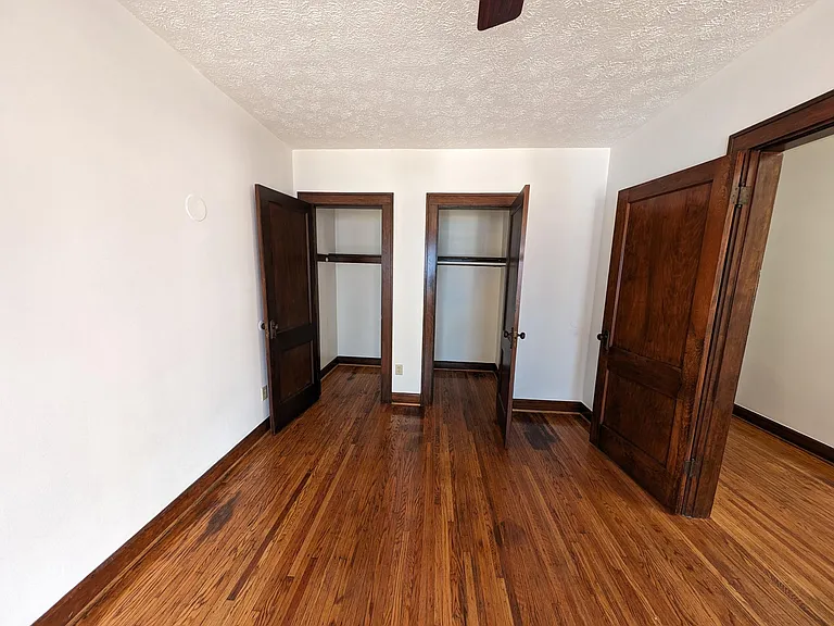 1141 E Market St #11 — Photo 10