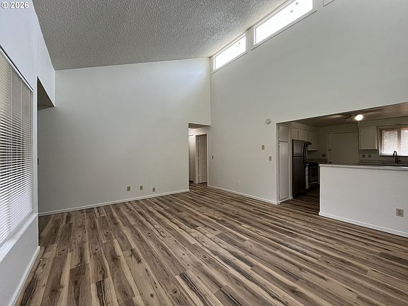 5th image of 1426 Village Park Pl