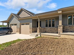 27 Silver Creek Rd, Huron East, ON N0K1W0