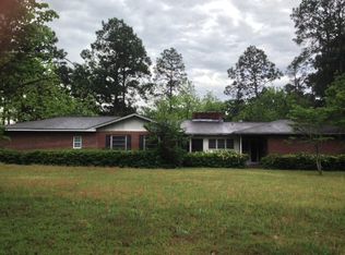 1201 Loop Rd, Vidalia, GA 30474