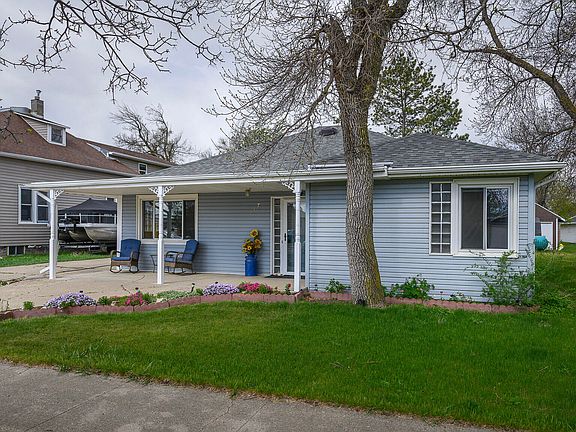2nd image of 217 1st Ave NW