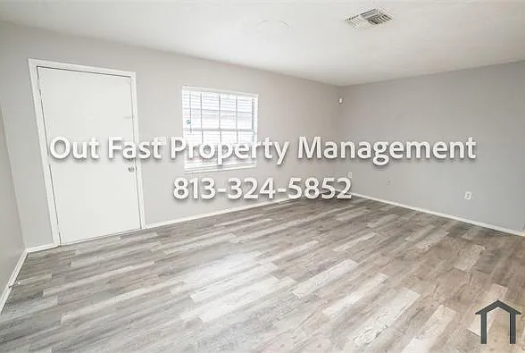 1277 Sylvia Ave — Photo 11
