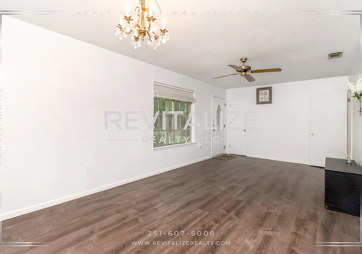 Charming, Spacious, 3BR/2BA Brick Home Mobile, AL — Photo 4