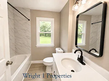 3 bed, 1200 sqft, $1,700 — Photo 2