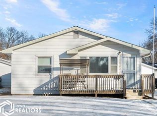 2608 Kirkwood St, Burlington, IA 52601