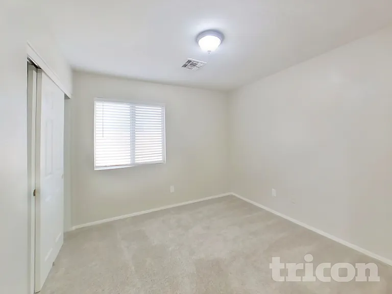 1491 E Stirrup Ln — Photo 12