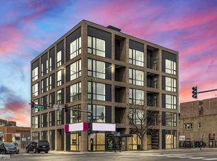 2406 W Armitage Ave #301, Chicago, IL 60647
