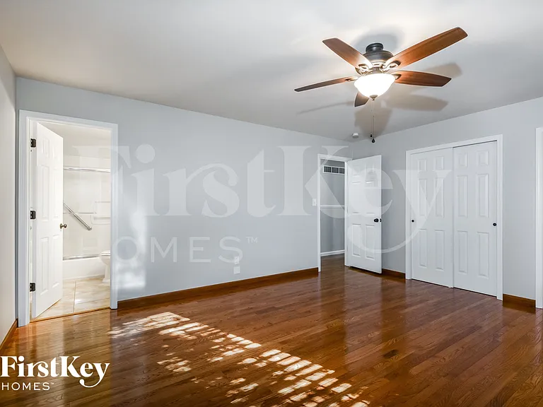 1530 Froesel Dr — Photo 9