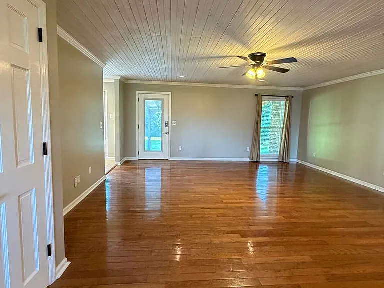 125 Camp Ground Rd — Photo 33