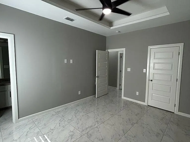1018 N Abbey Ave #3 — Photo 3