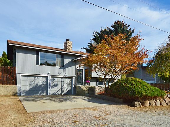 3rd image of 337 N Larch Ave