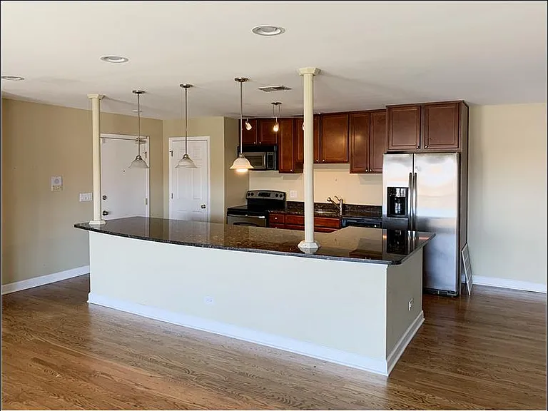 9601 Golf Rd #401 — Photo 4