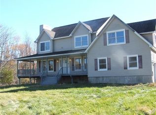 4 W Lake Rd, Warwick, NY 10990